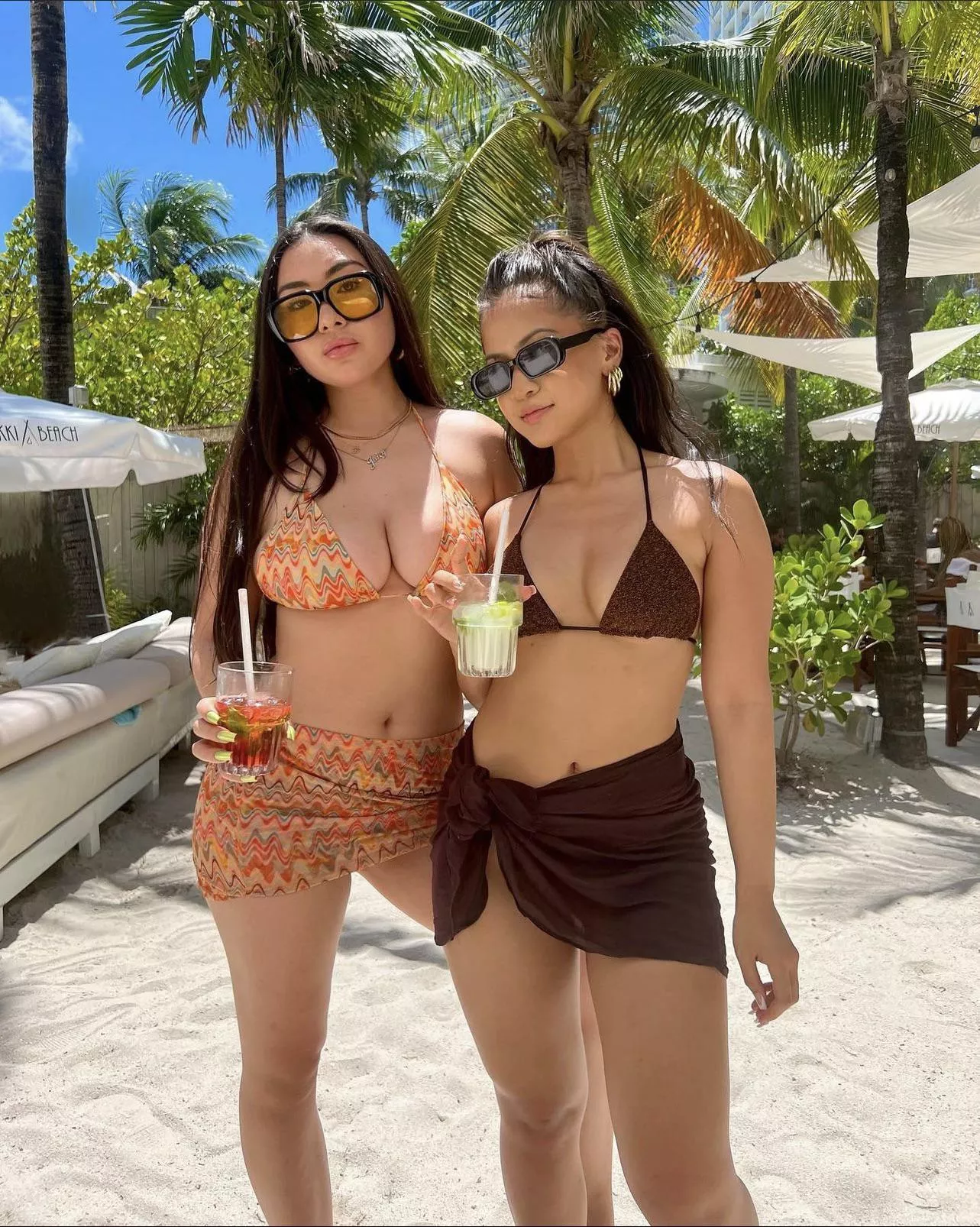 What do you think of their difference? Right or left