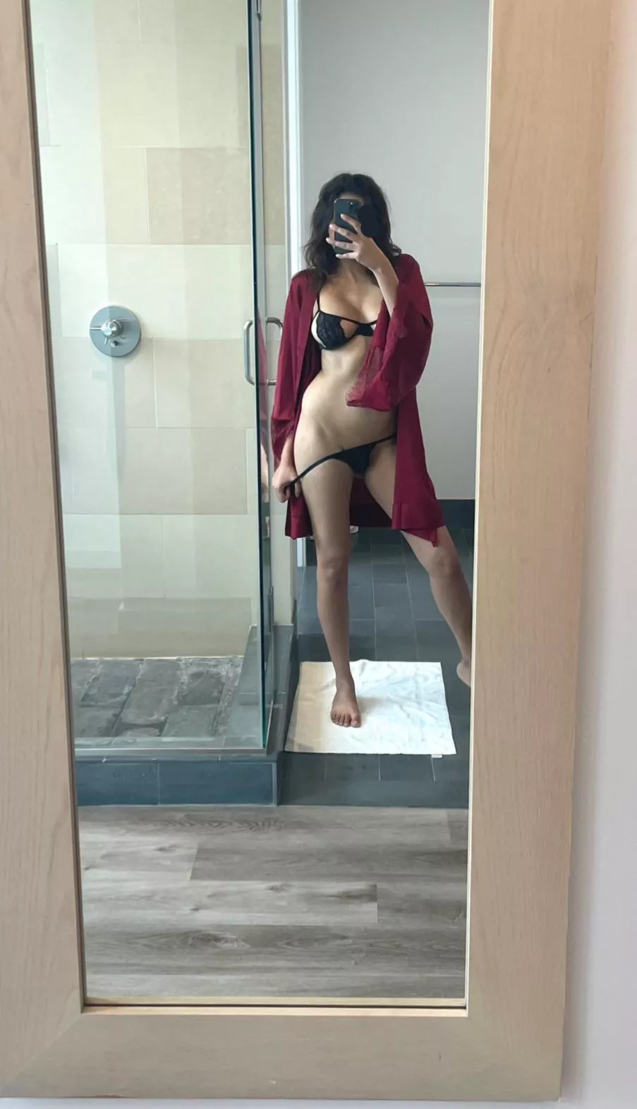 Who can come fuck me in this shower for Valentine’s Day?