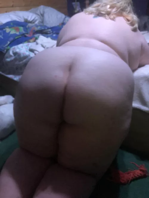 Who wants to Trib my married bbw ass
