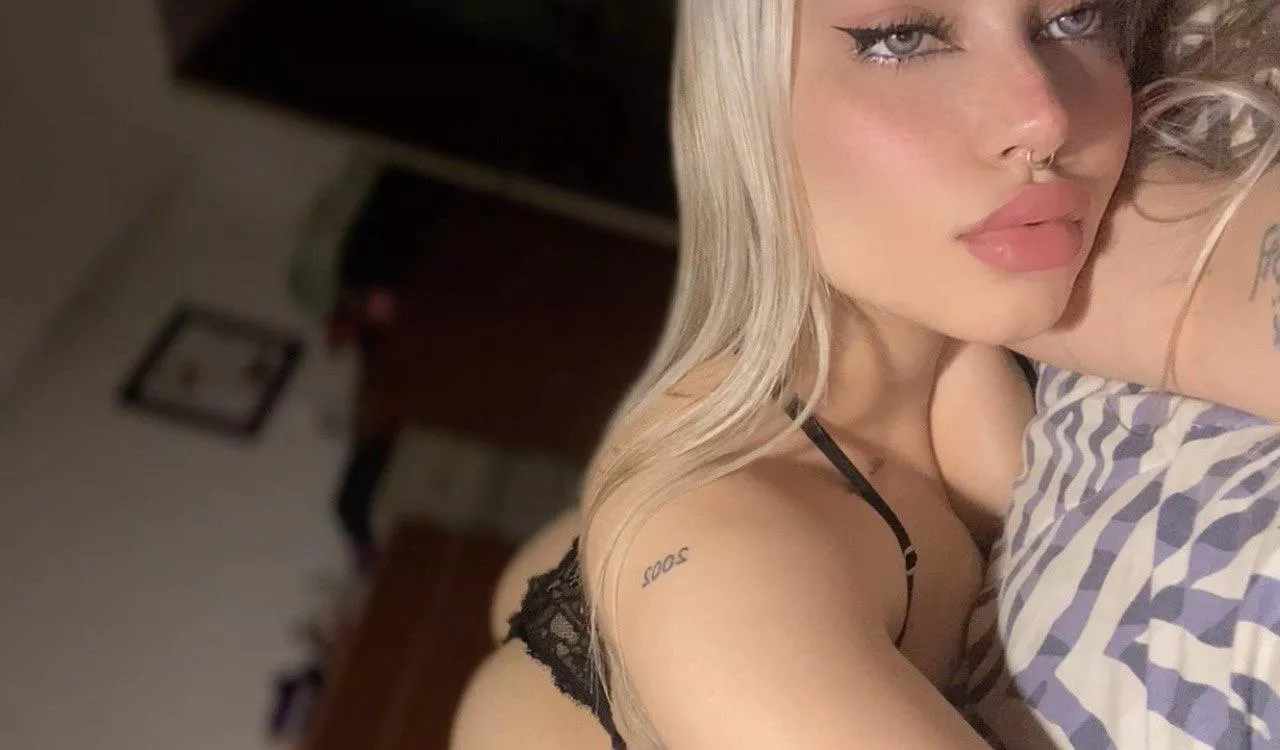 Would you fuck me from behind papi?