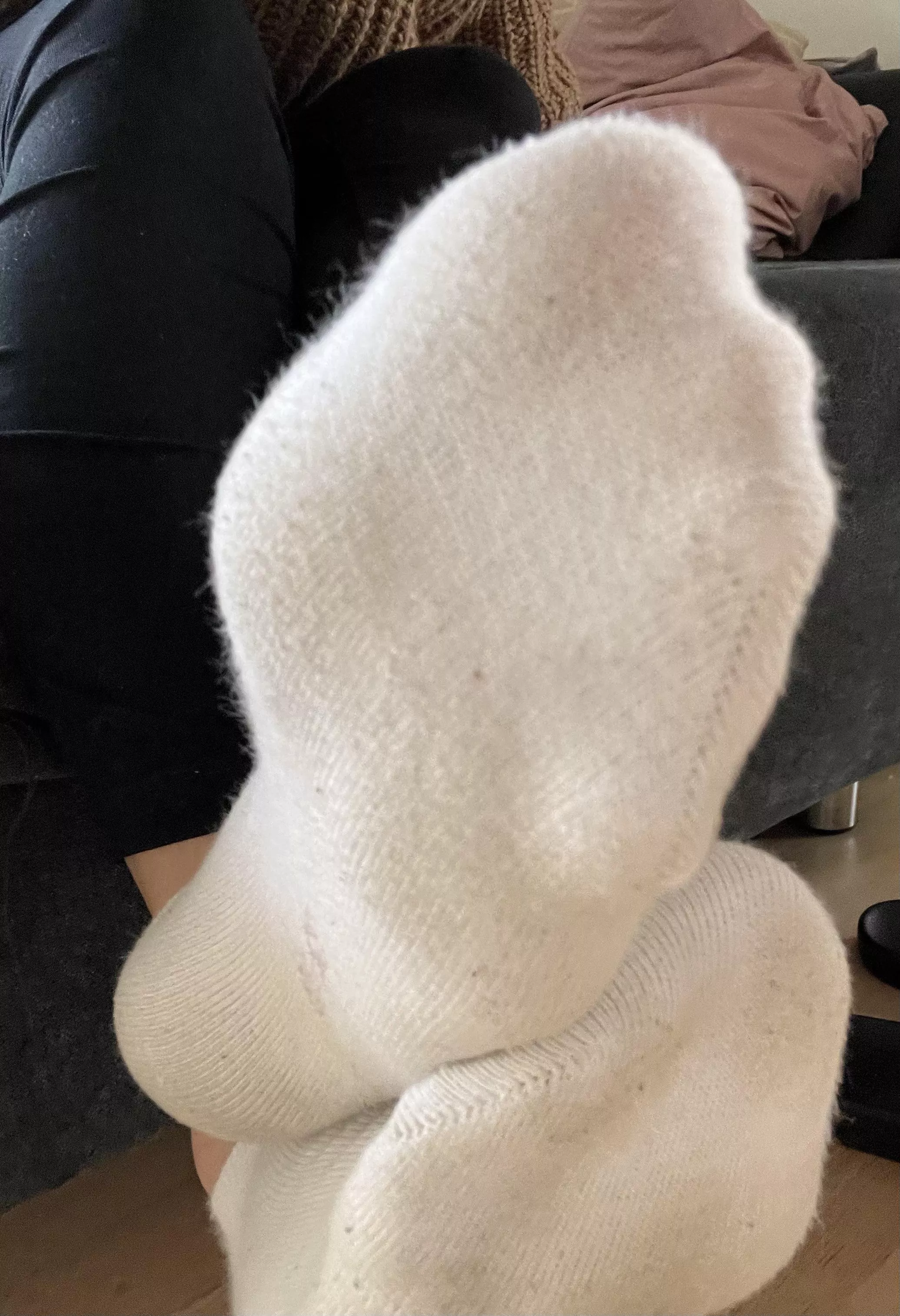 Would you worship my feet for Valentine’s Day? 👅