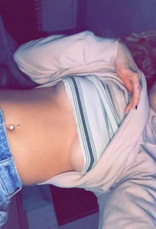 18F 4’11 83lbs🥰