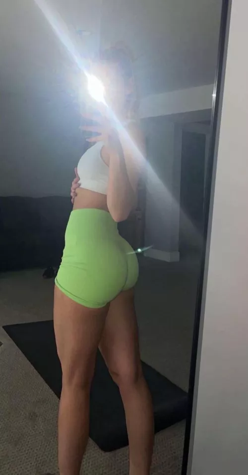 21f who wants to come workout?