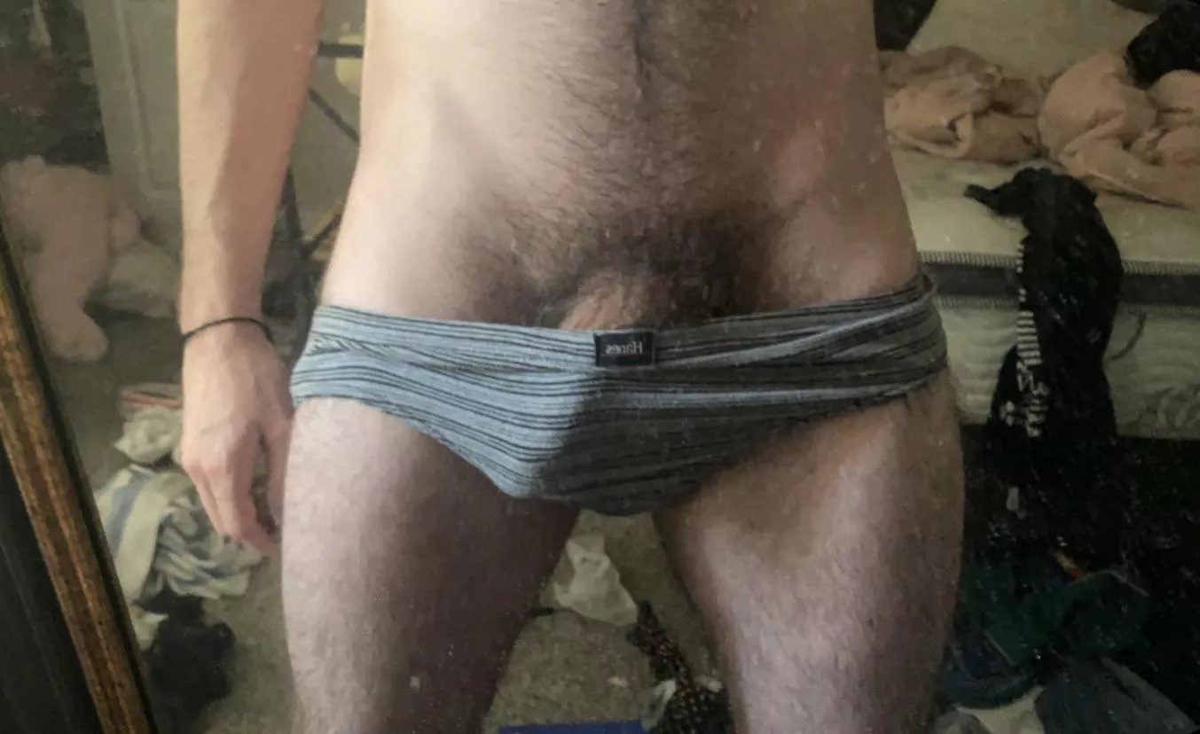 [23] Valentine’s Day hopeless bromantic