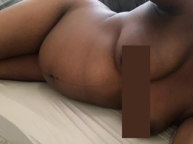 a little brown-skin curvy love to brighten your day 😘