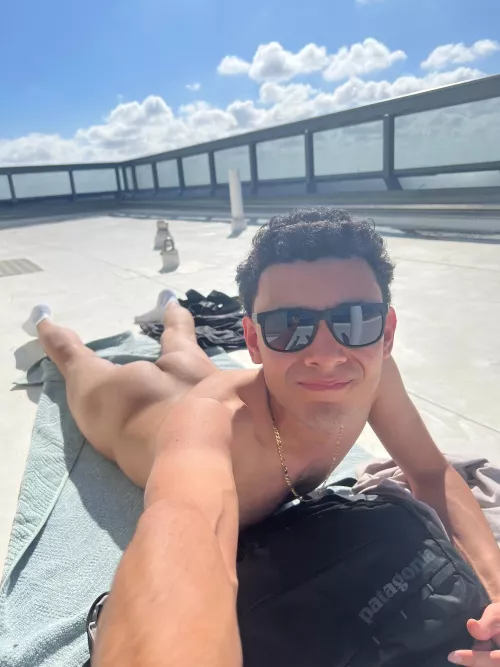 Anyone else like sunbathing nude?