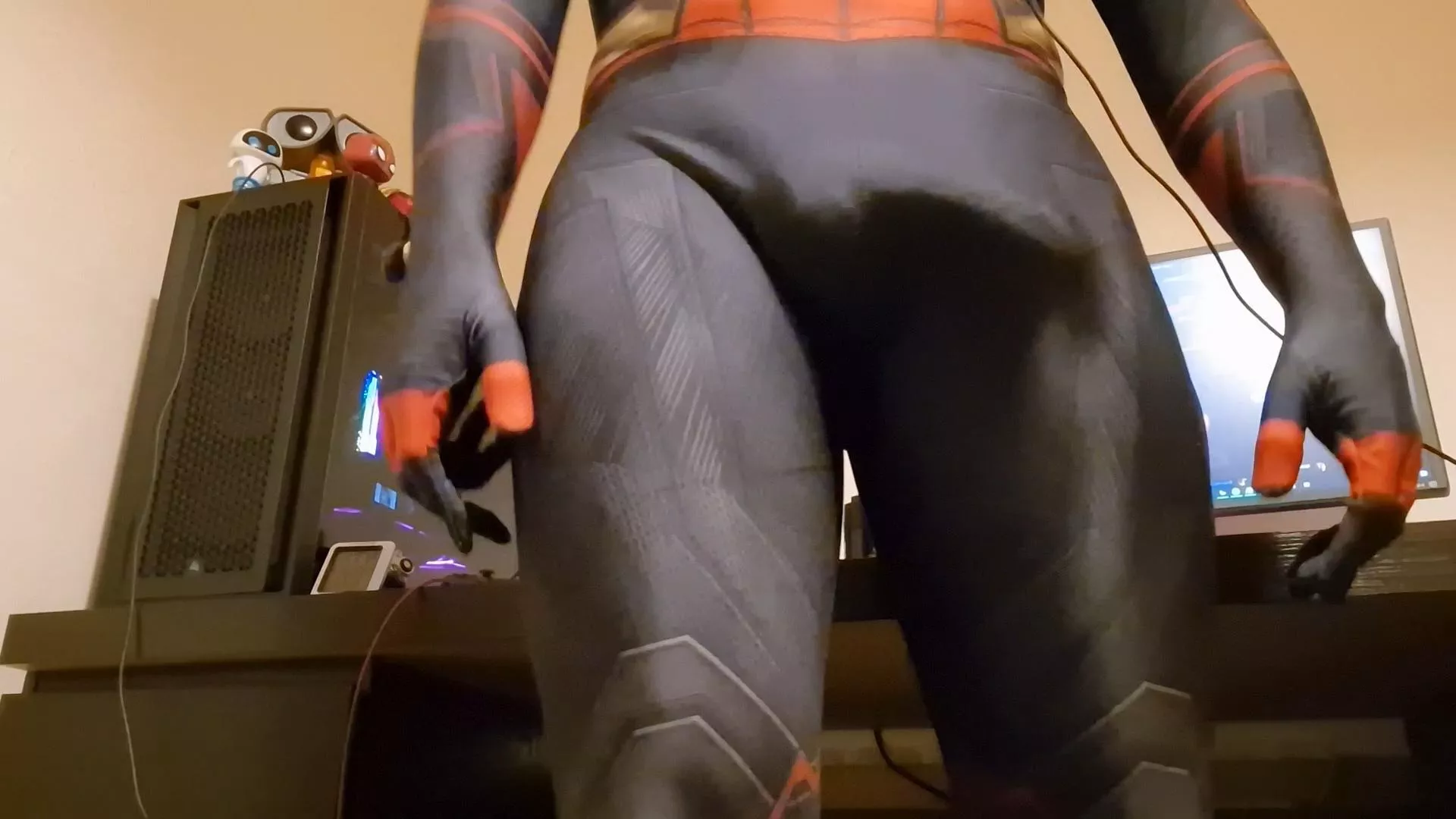 can see some of the veins through my spidey suit.