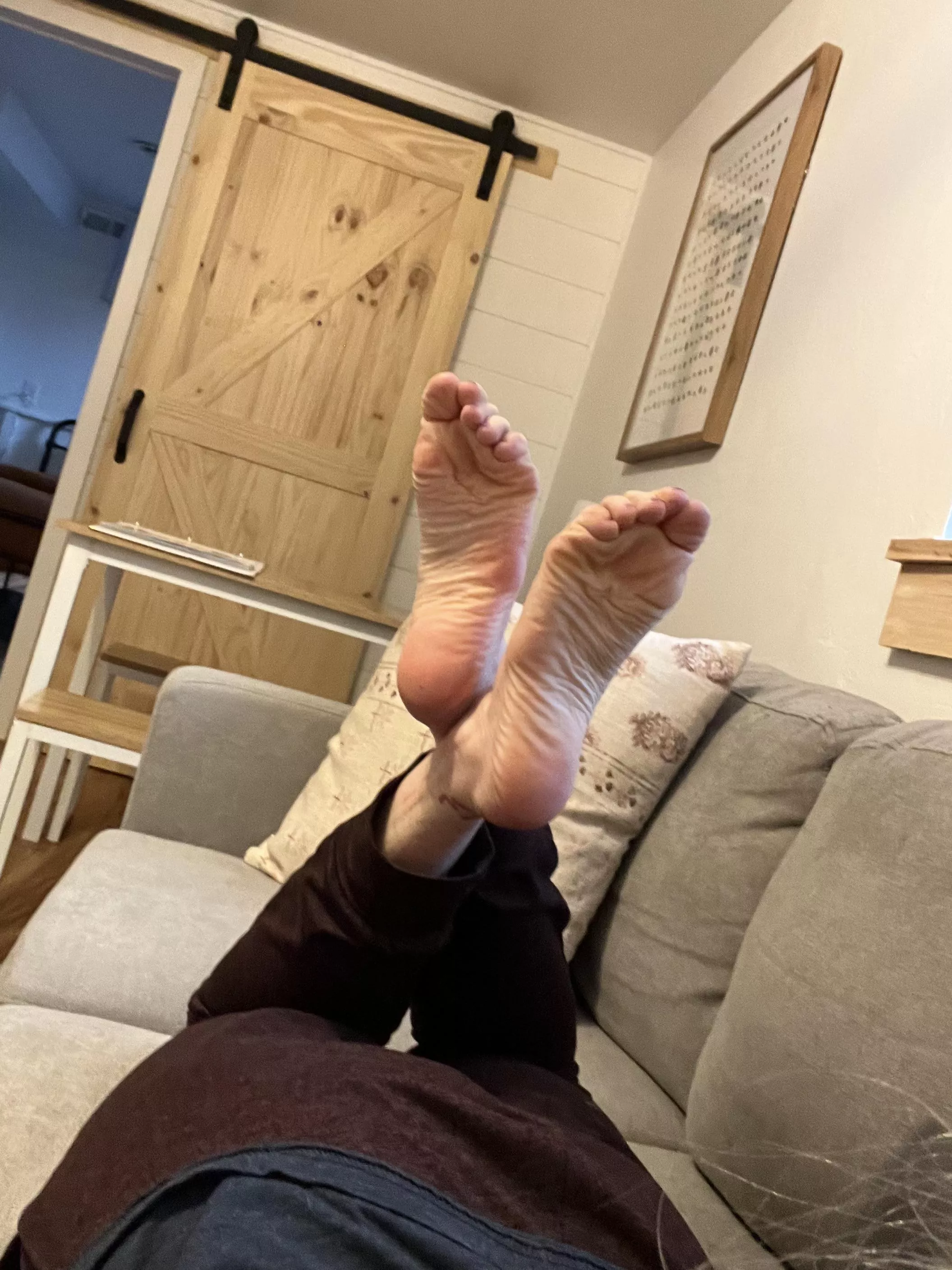 Do you love my soles or arches more?💜