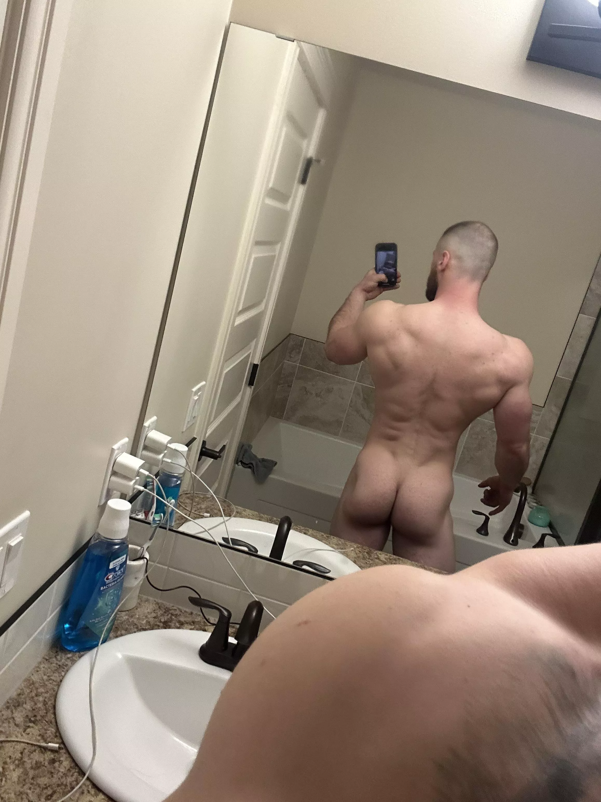 Getting thicc [M]