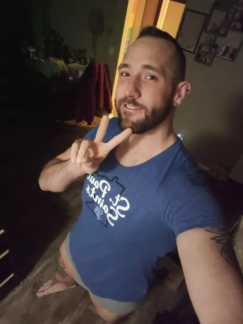 hey hey! it's Wednesday! officially half way through the week! great job! I'm so proud of you!