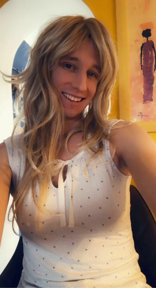 I am back from my disaster relief activity in turkey. Is there someone I can cuddle with? 🥺