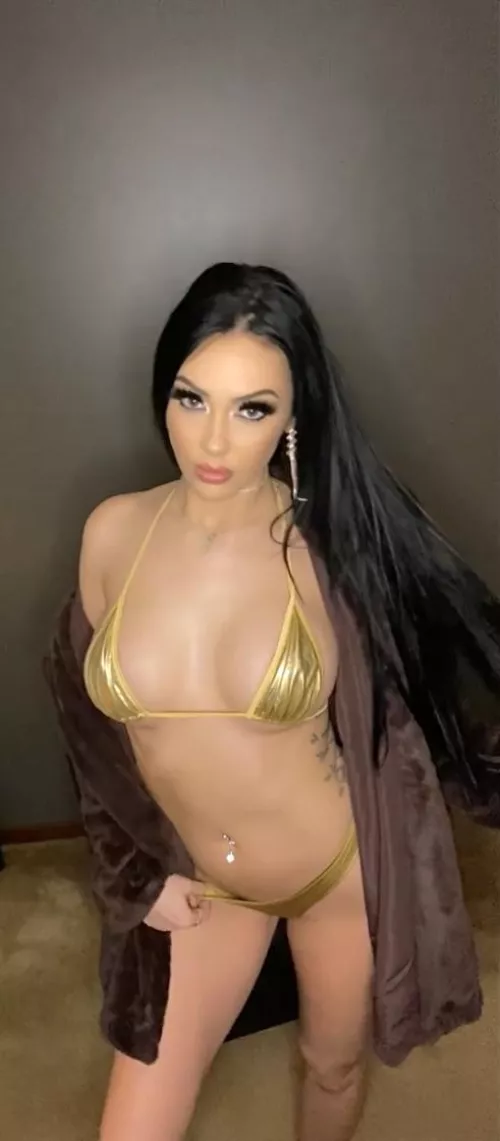 I present you my sexy body..