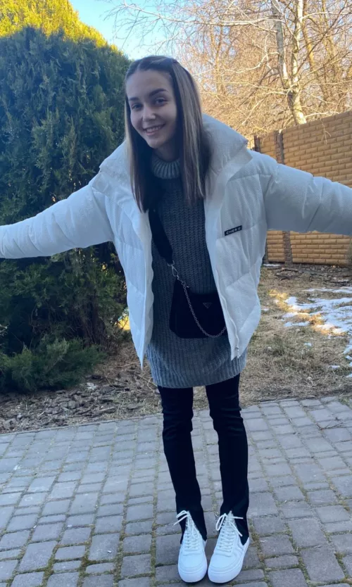 if you ⬆️ I owe you nudes 🙈