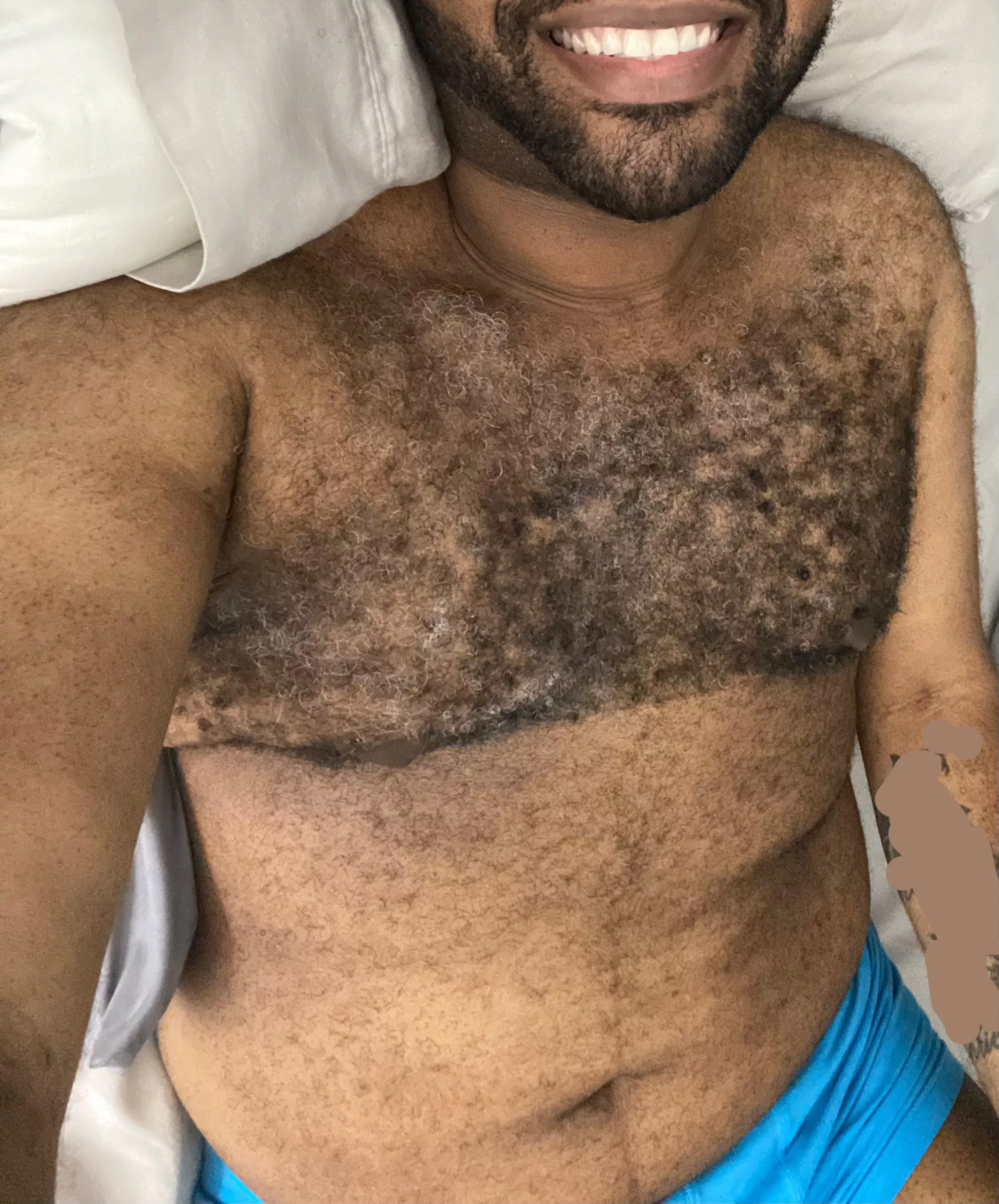 I’m trying to be more comfortable with my body. Hopefully it’s appreciated. 😊