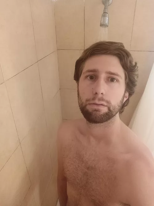 Join me in the shower 🚿 Want to watch me cuming?