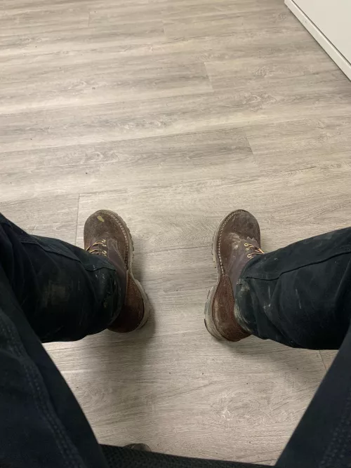 Loving my new Nicks, it took me 2 weeks to get them broken in enough to start wearing them at work.