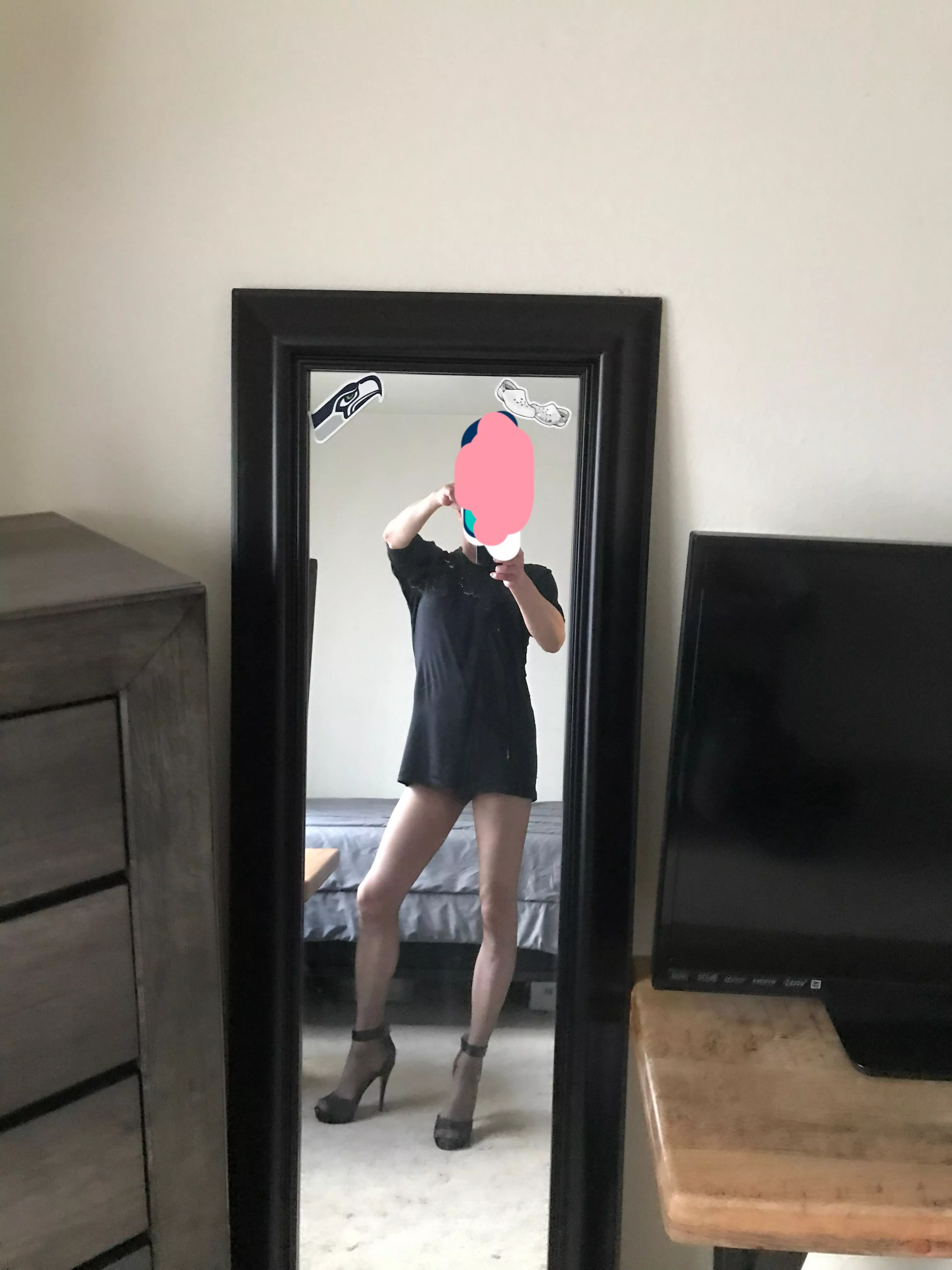 Made my sexless sissy get all pretty for Goddess for Valentine’s day💕✨🤣