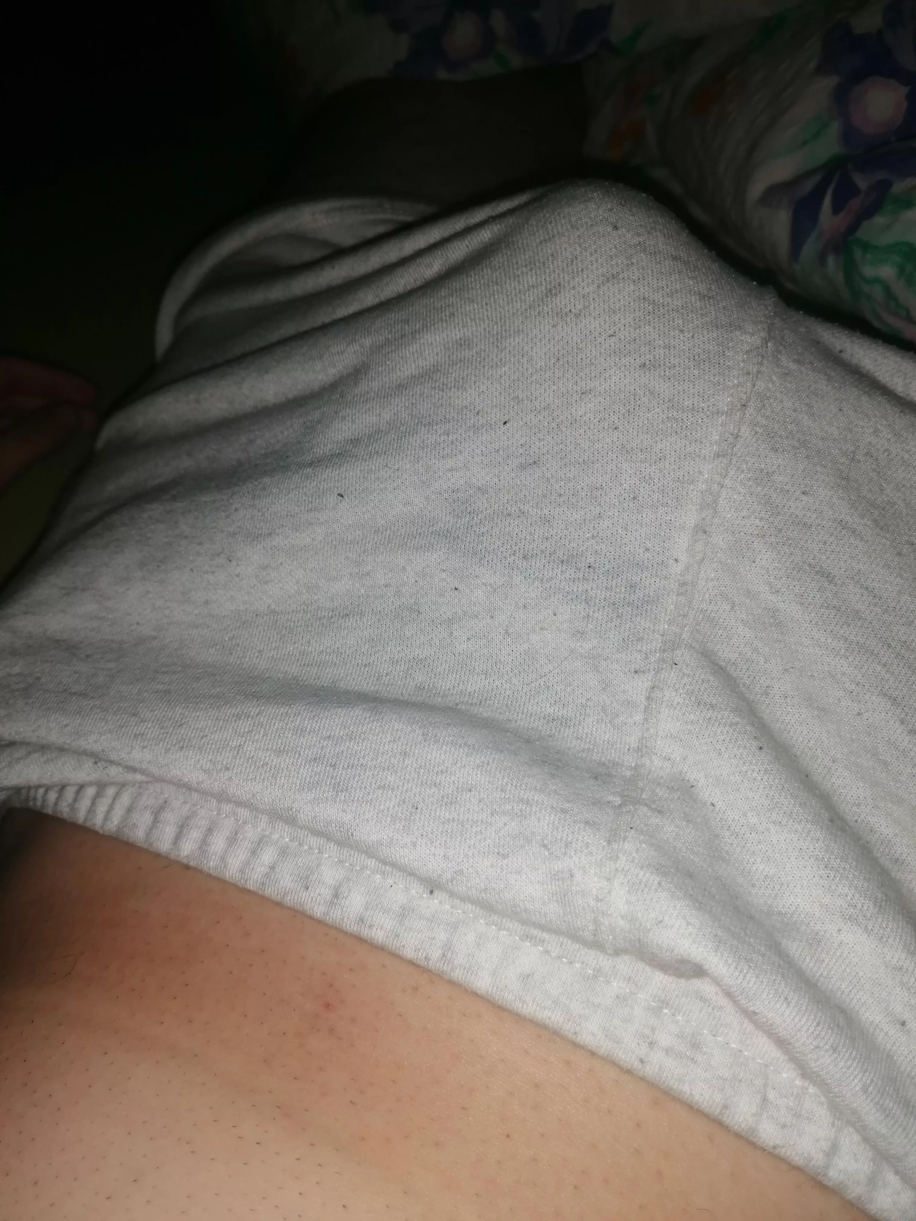 Morning bulge of a Teen (19)