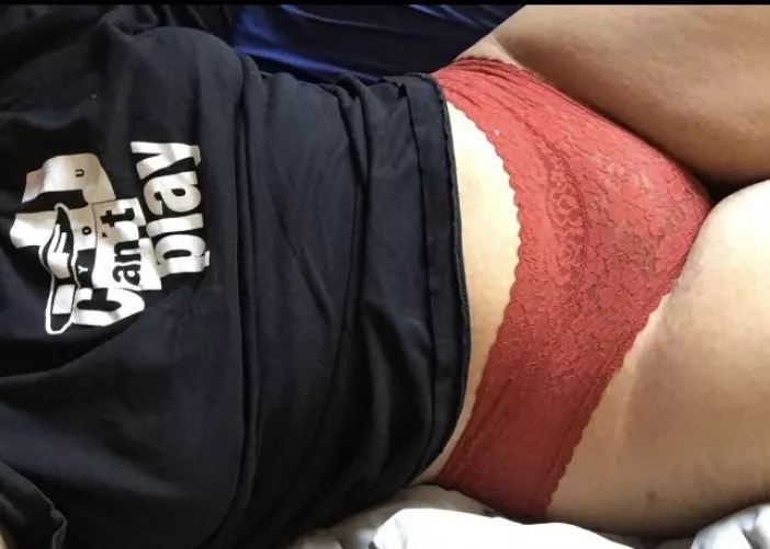 Need a valentine to cuddle😵‍💫😖♥️