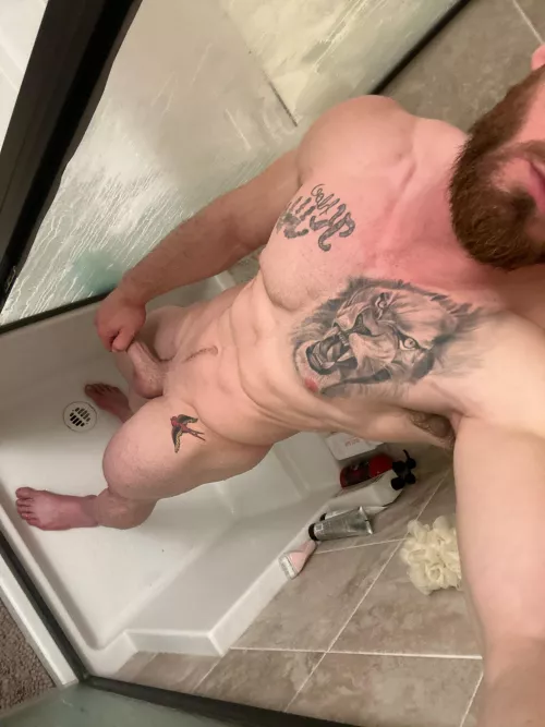 Showers are lonely 😔