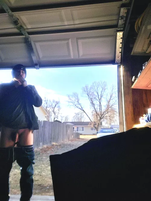 S(M)oking out in my Garage! ❤️ Day!