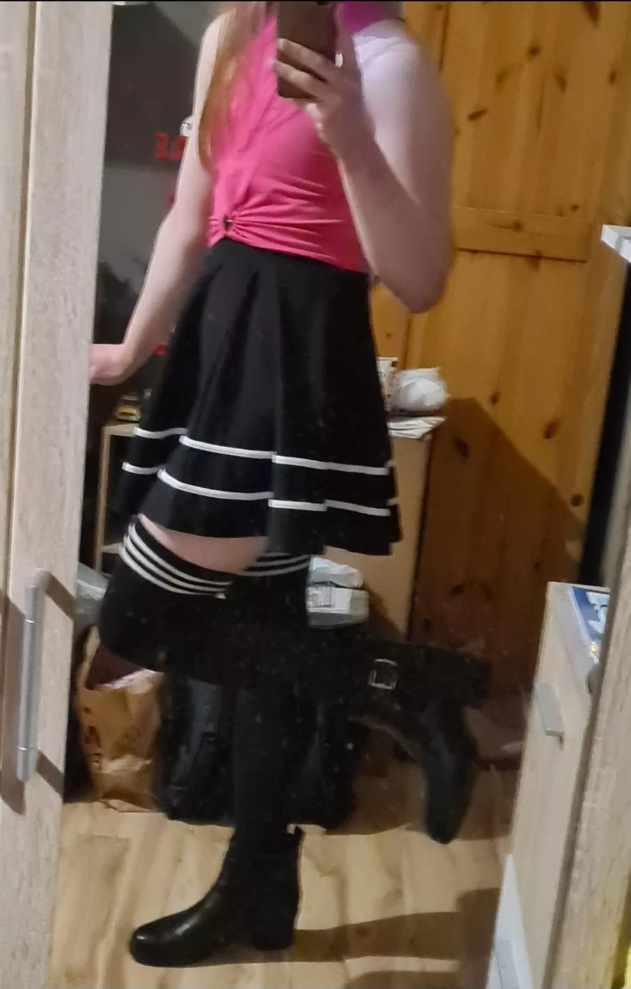 Spent Valentine's all alone, can I get some nice comments please? 🥺