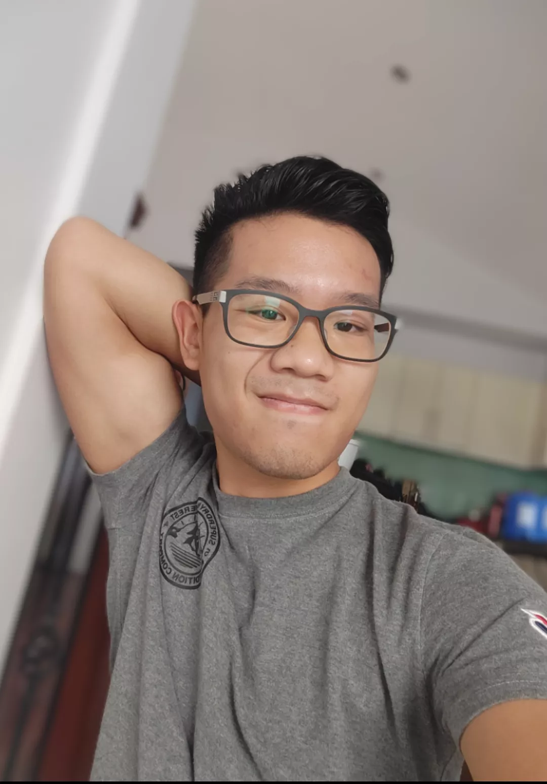 Thought I looked cute and single on Valentine's Day. Might delete later