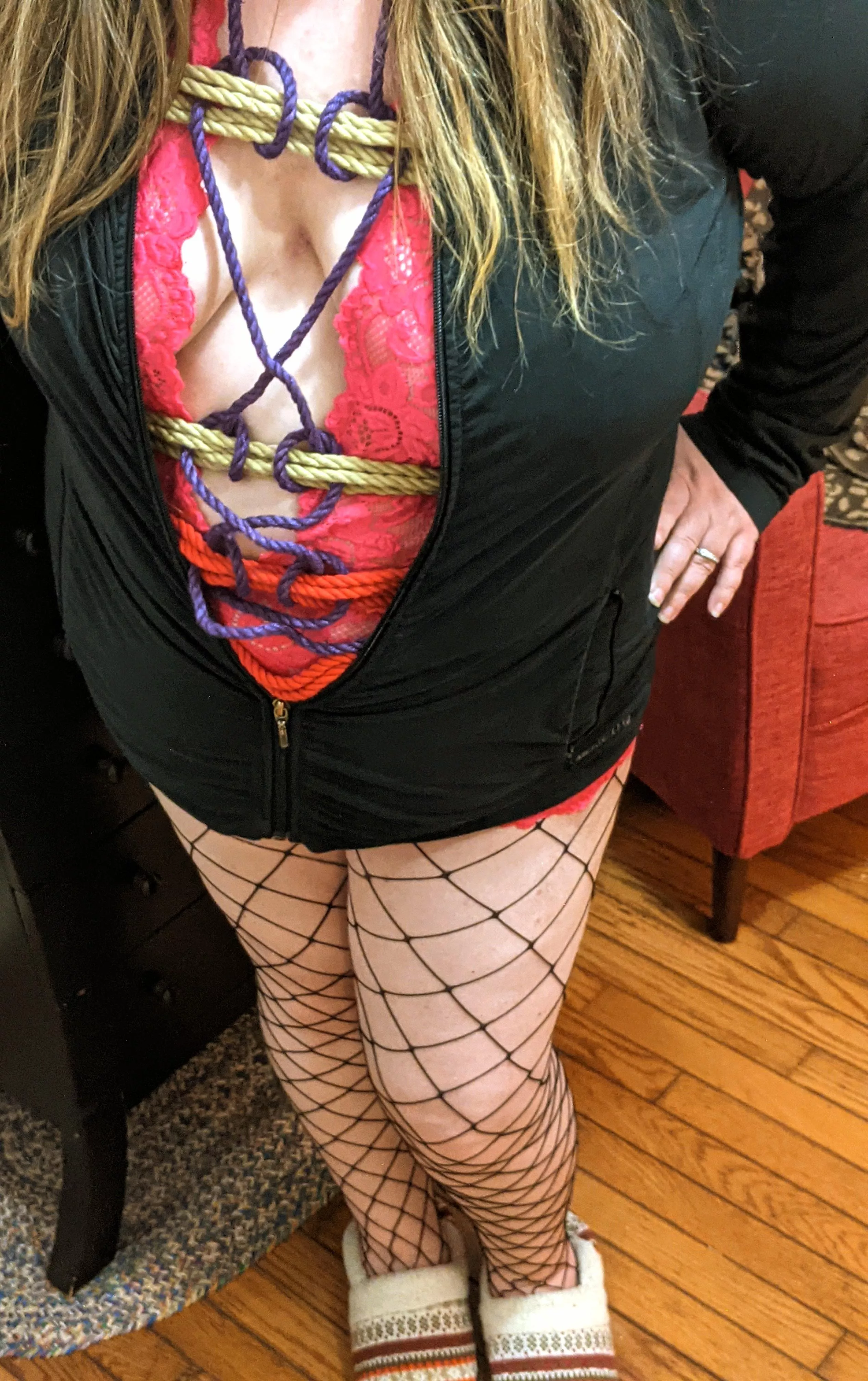 Three hearts for this rope bunny.