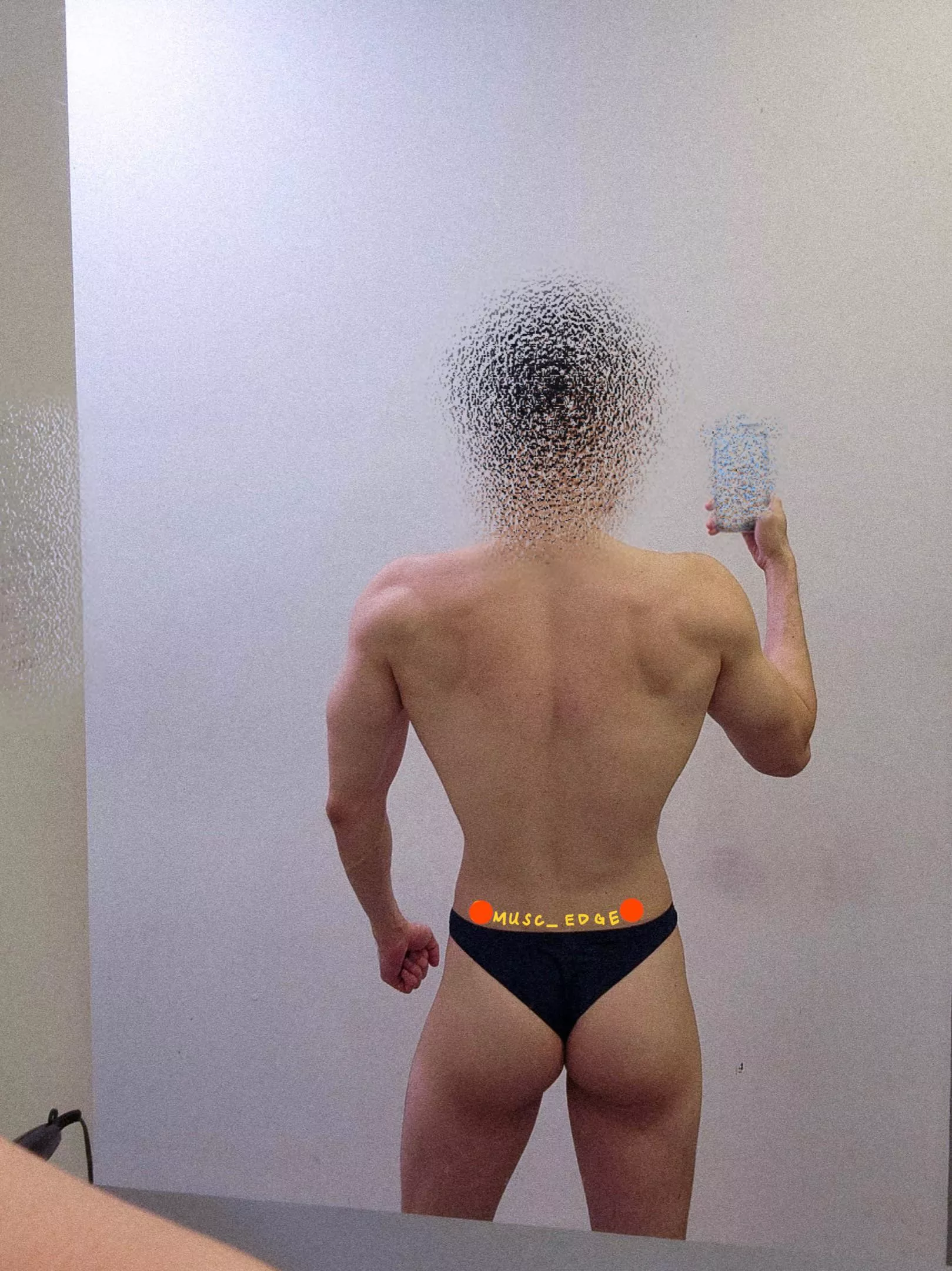 Took this on V Day because singles be hunting in the gym 😈