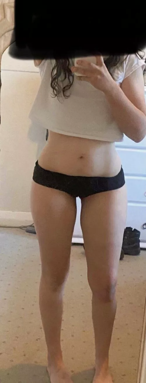 Trying to be sexy & sending this to my man at work…