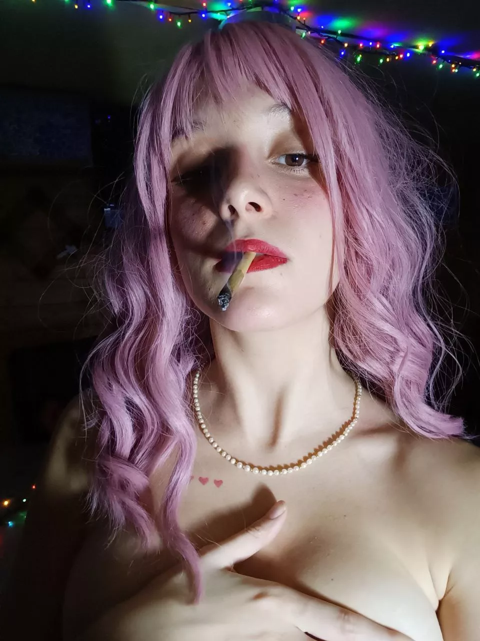 Tryna look mysterious and all but I'm just high af