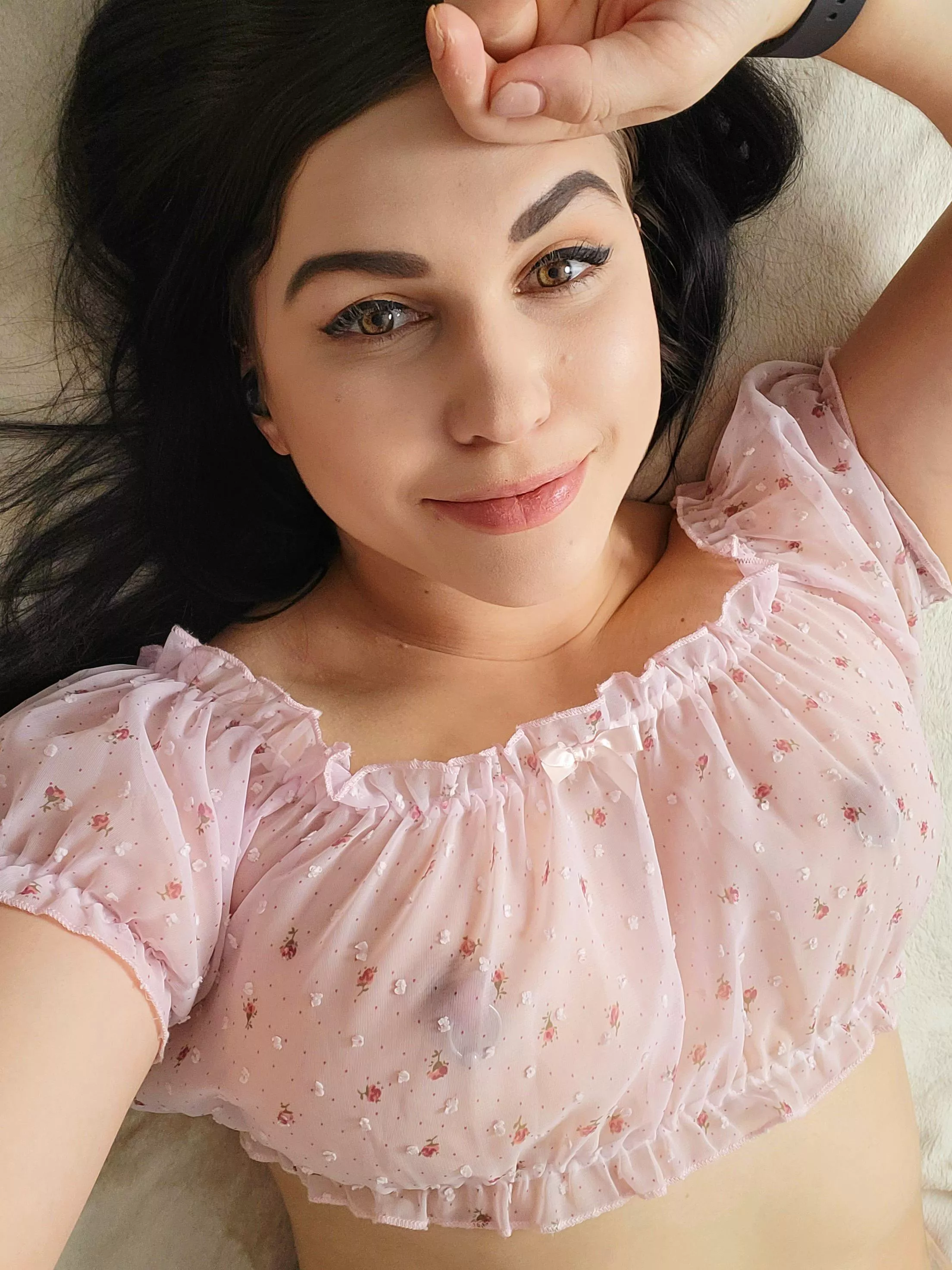 Waiting for you 😜 on @chaturbate