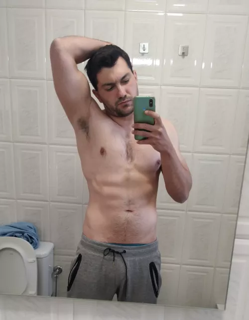 Wanna sniff my hairy pit? 😏