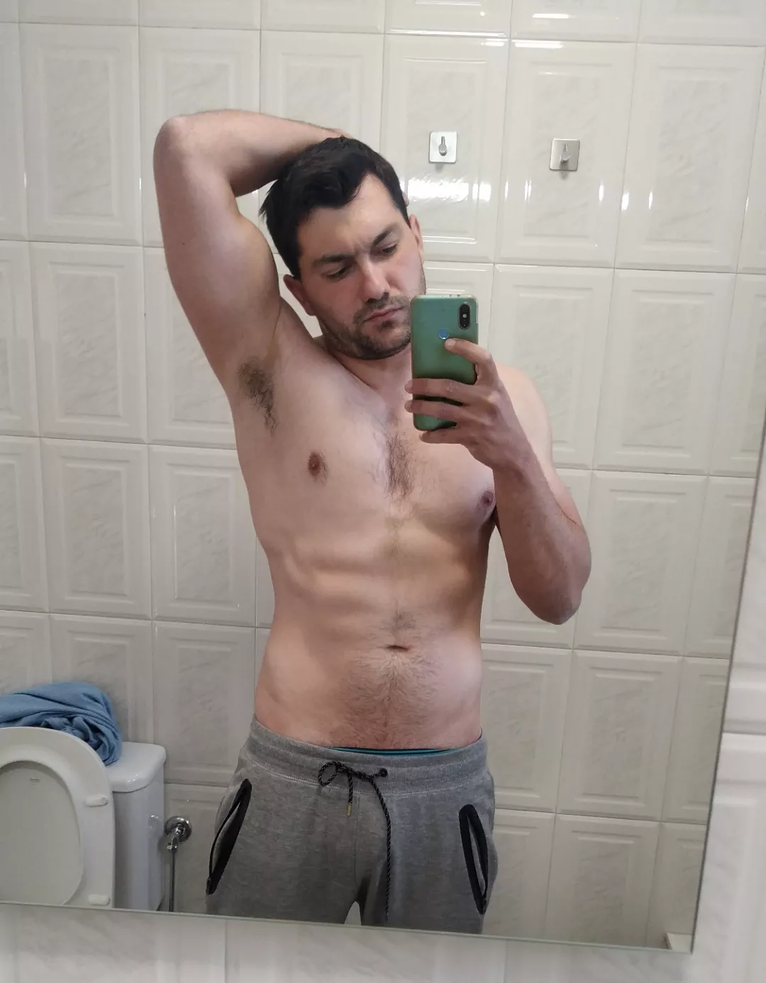 Wanna sniff my hairy pit? 😏