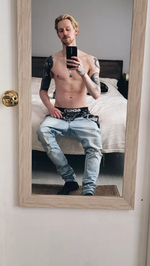 who wants to spend Valentines day with me?