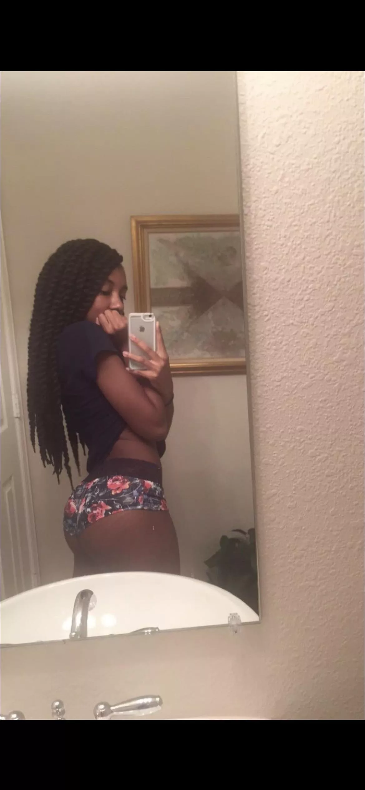 Wish I had a boo like this to send pics like this too 🥰