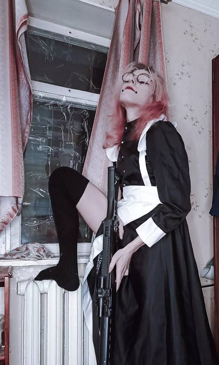 yes, maids with guns, uwu