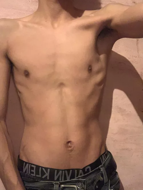 (18) how’s my teen armpits ? 🙈😏