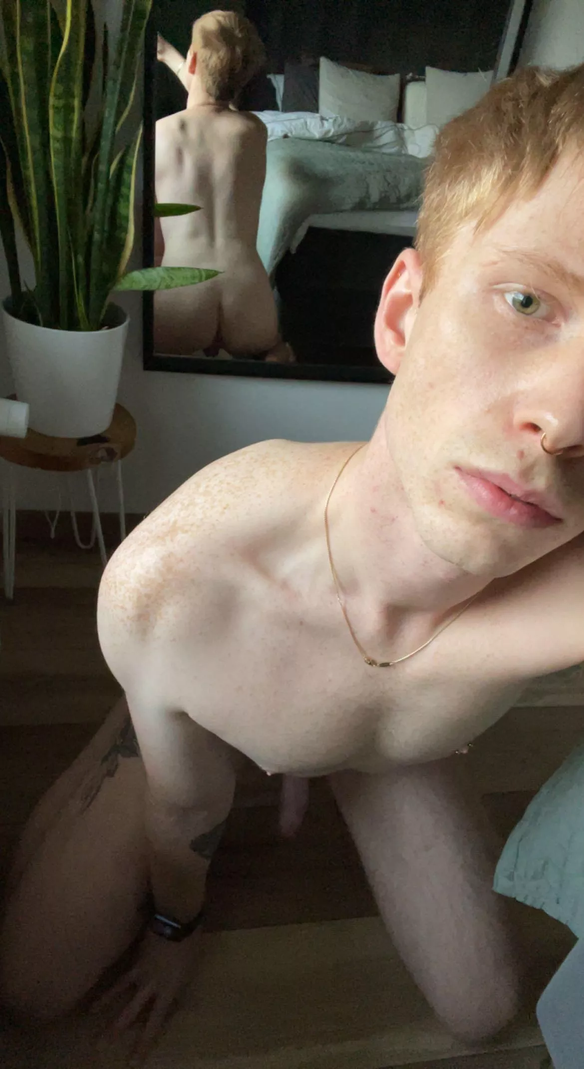 23yo sub wanna show off to anyone 🥵 Doms hmu for my snap