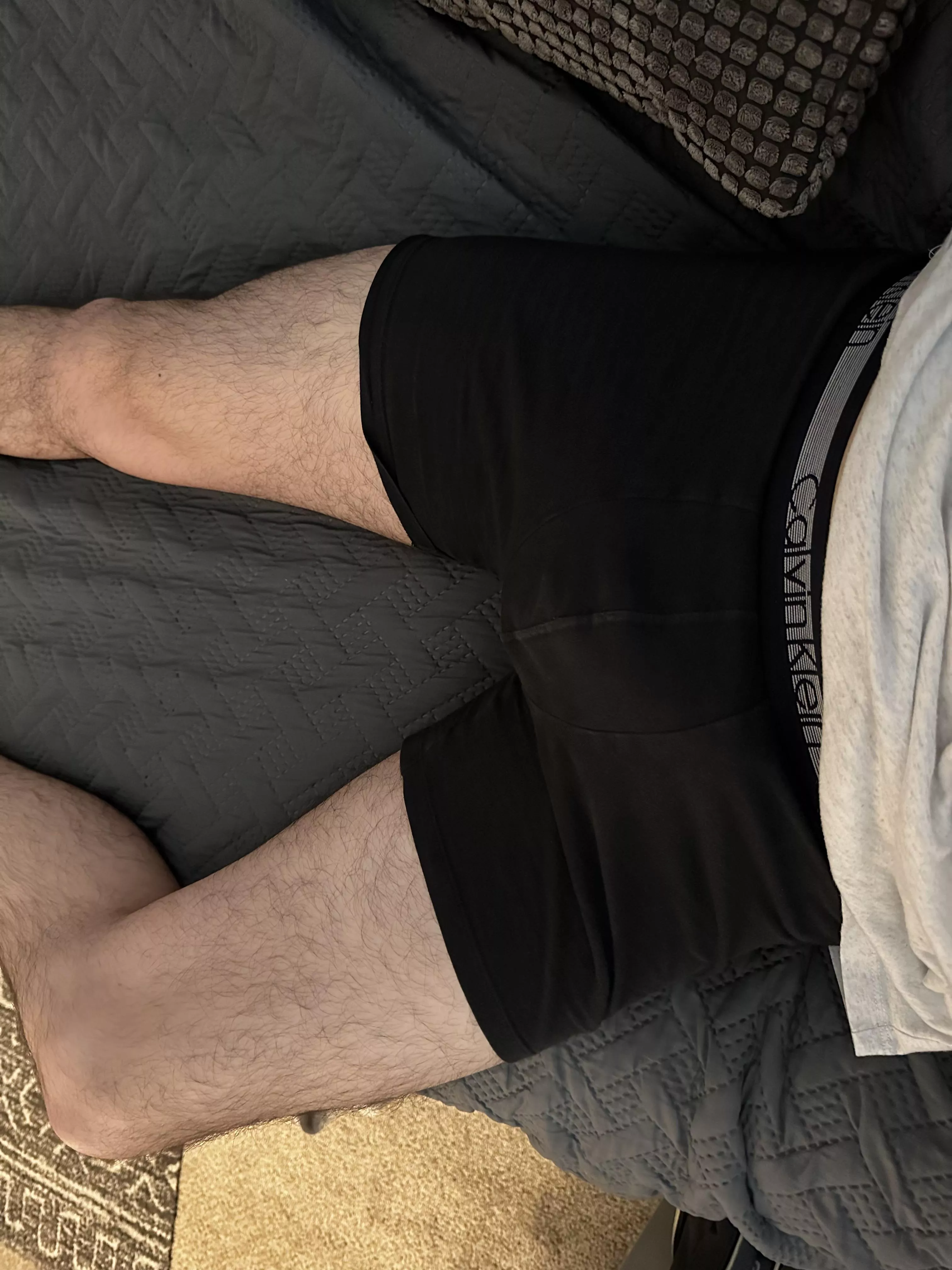 25 Texas, looking to jerk with other hot guys 21-35 who are willing to show face. Live+++. Have a pic and message me for snap.