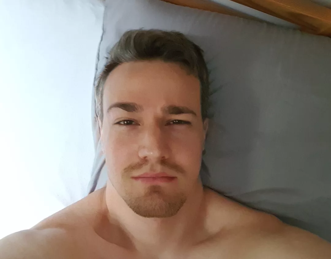 27 GERMAN Hot and masculine STUD for a masculine MAN 23 to 45 with FACE! XL uncut dick here! Need someone to jerk off, show off and bust with Add: itsinitials