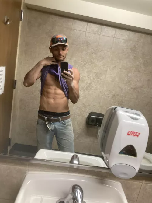 [30] ladies, want to see more?