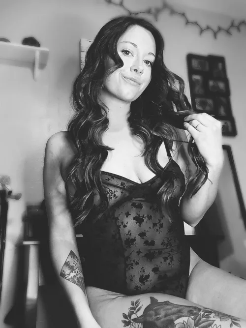 black and white hits different [F31]