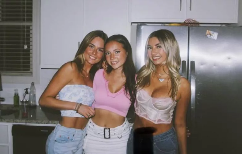 Crop tops in the kitchen