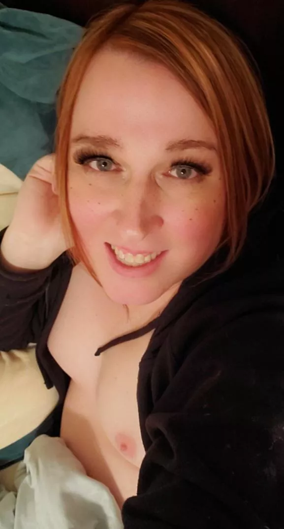 Do you like eye contact during oral 😁❤️