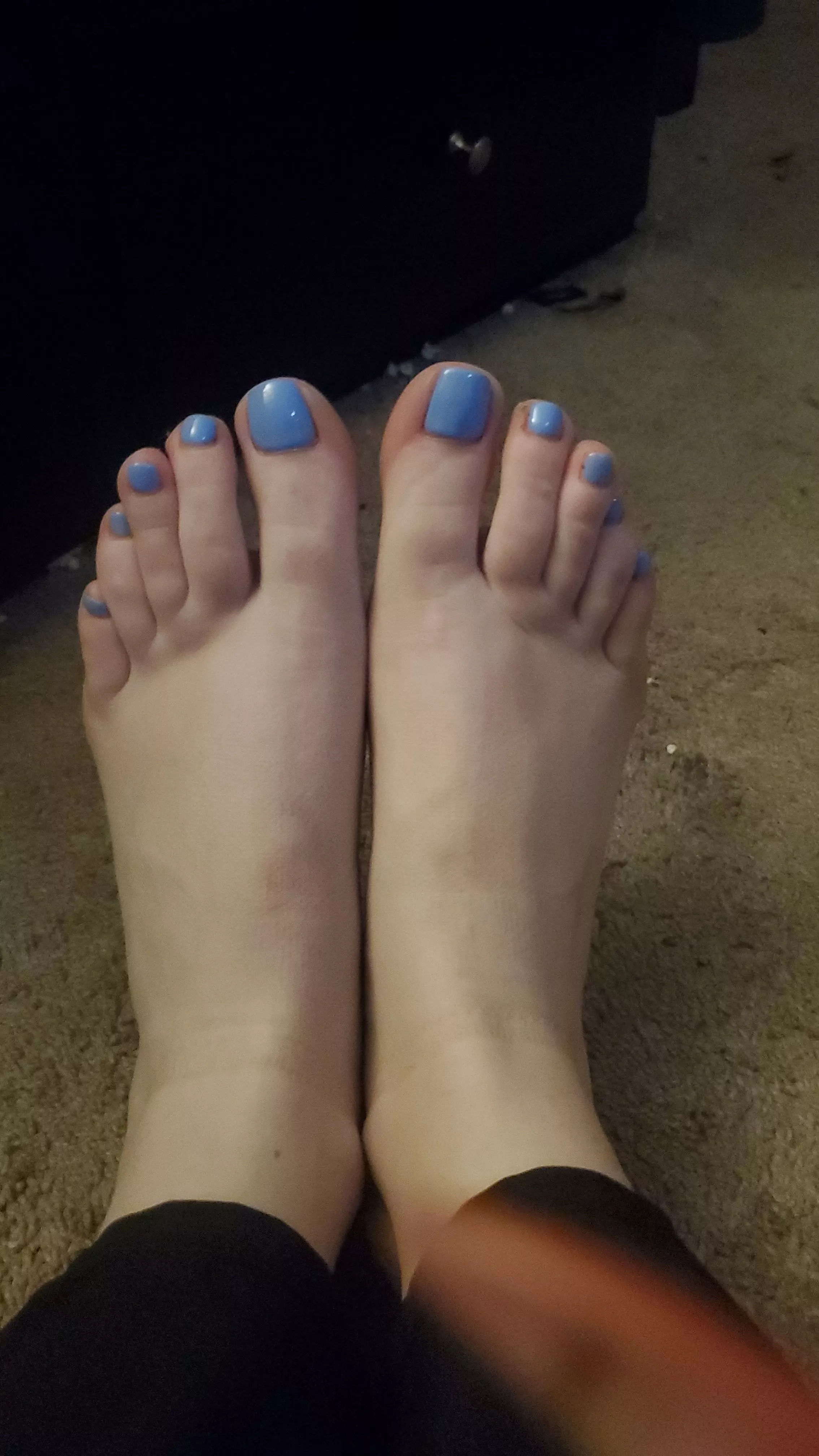 don't these toes look suckable?