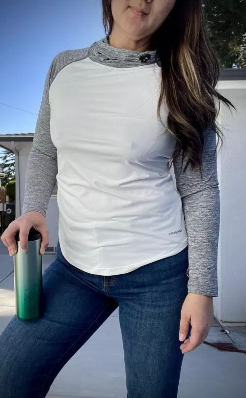 Got some friendly smiles at kiddo’s drop off ☺️