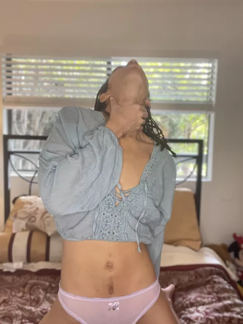 I love not owning a bra 🫦