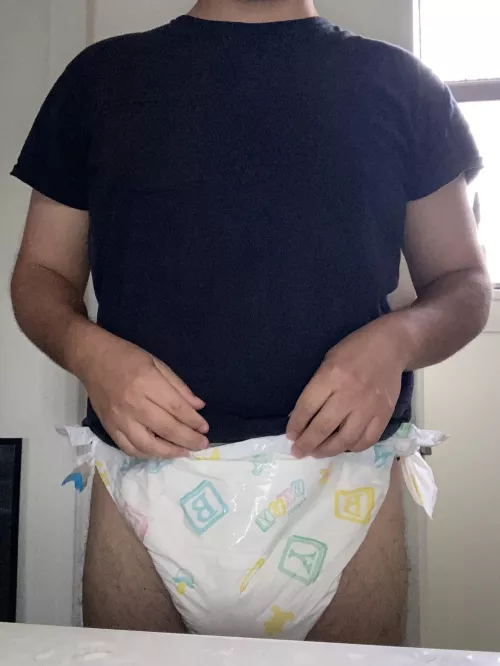 I think I might enjoy the look of the knots more than tapes 🤷 plus I also need to buy the right size diapey 🥺 What’re your preferences when wearing?