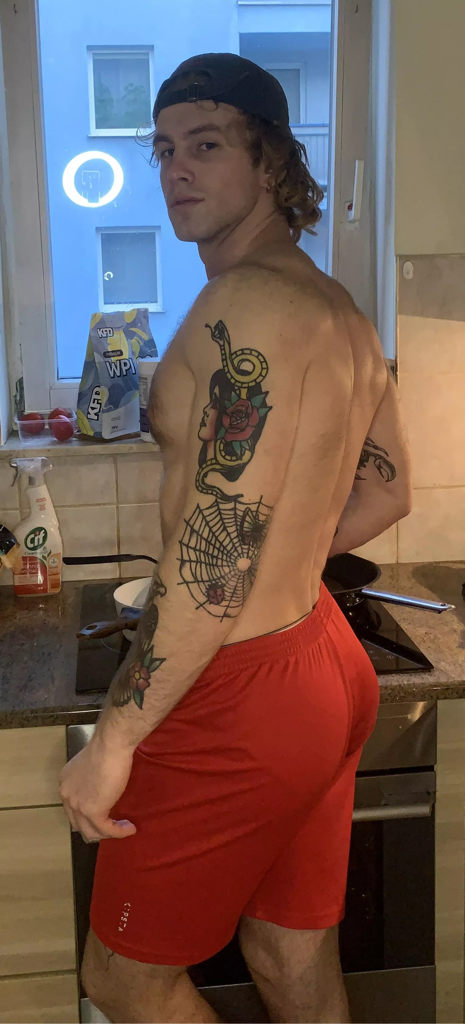 Ill cook u clean later